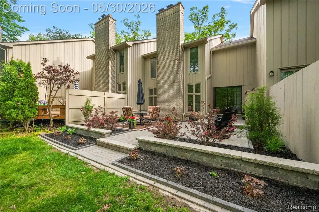 1161 Hillpointe Circle Bloomfield Hills City MI 48304