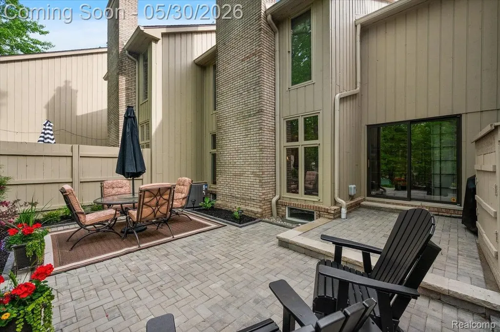 1161 Hillpointe Circle Bloomfield Hills City MI 48304