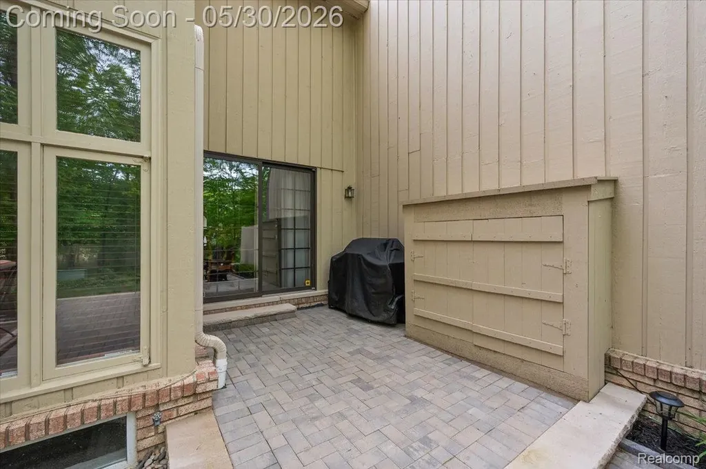 1161 Hillpointe Circle Bloomfield Hills City MI 48304
