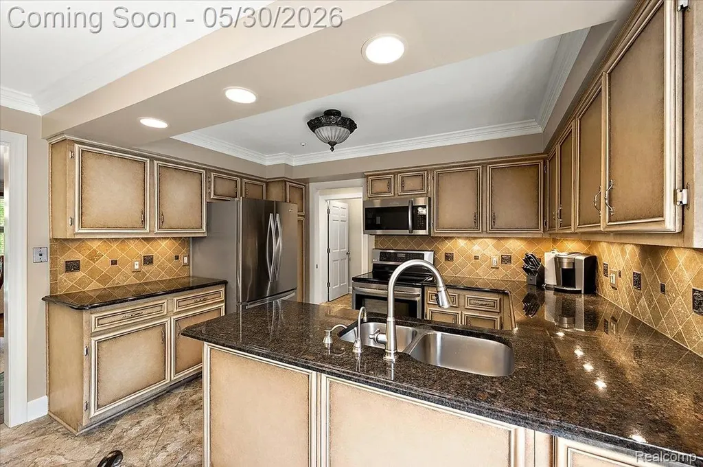 1161 Hillpointe Circle Bloomfield Hills City MI 48304