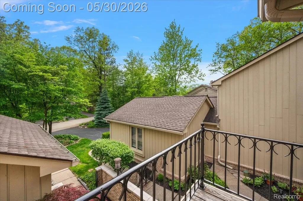 1161 Hillpointe Circle Bloomfield Hills City MI 48304