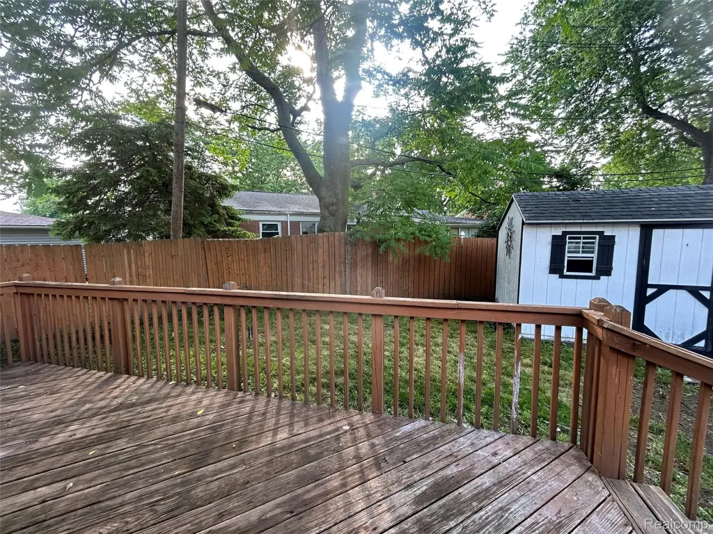 28327 Edward Avenue Madison Heights City MI 48071