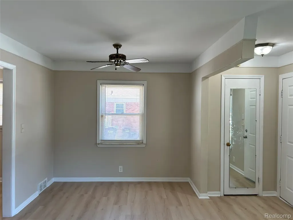 28327 Edward Avenue Madison Heights City MI 48071
