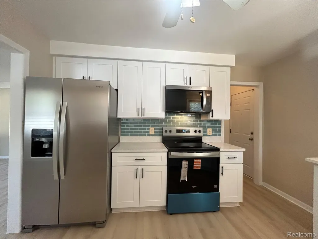 28327 Edward Avenue Madison Heights City MI 48071
