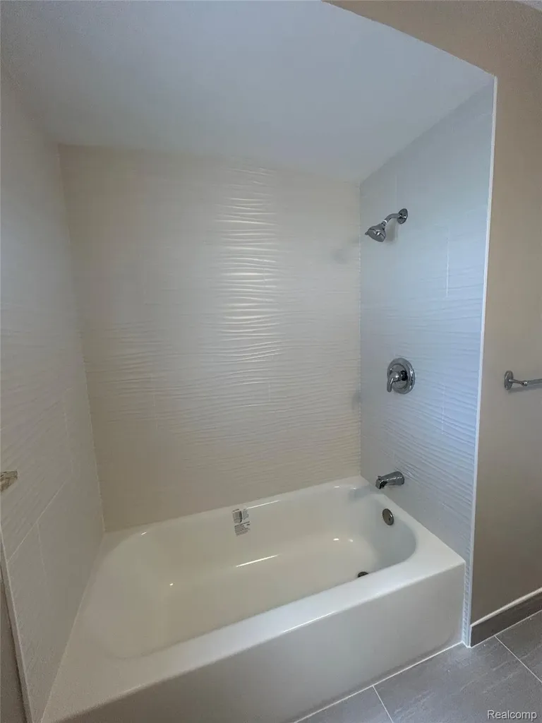28327 Edward Avenue Madison Heights City MI 48071
