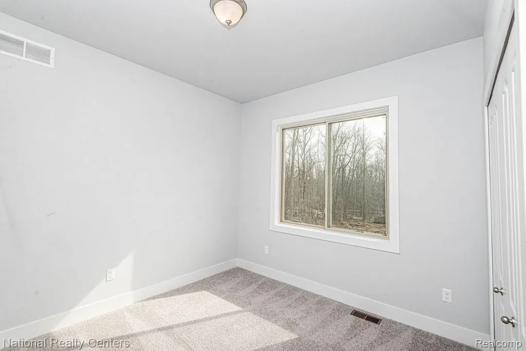 8384 Meadow Creek Drive Goodrich Village MI 48438