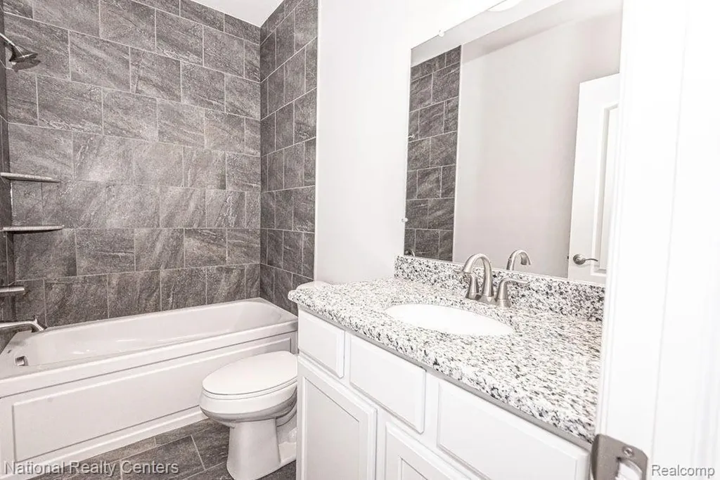 8384 Meadow Creek Drive Goodrich Village MI 48438