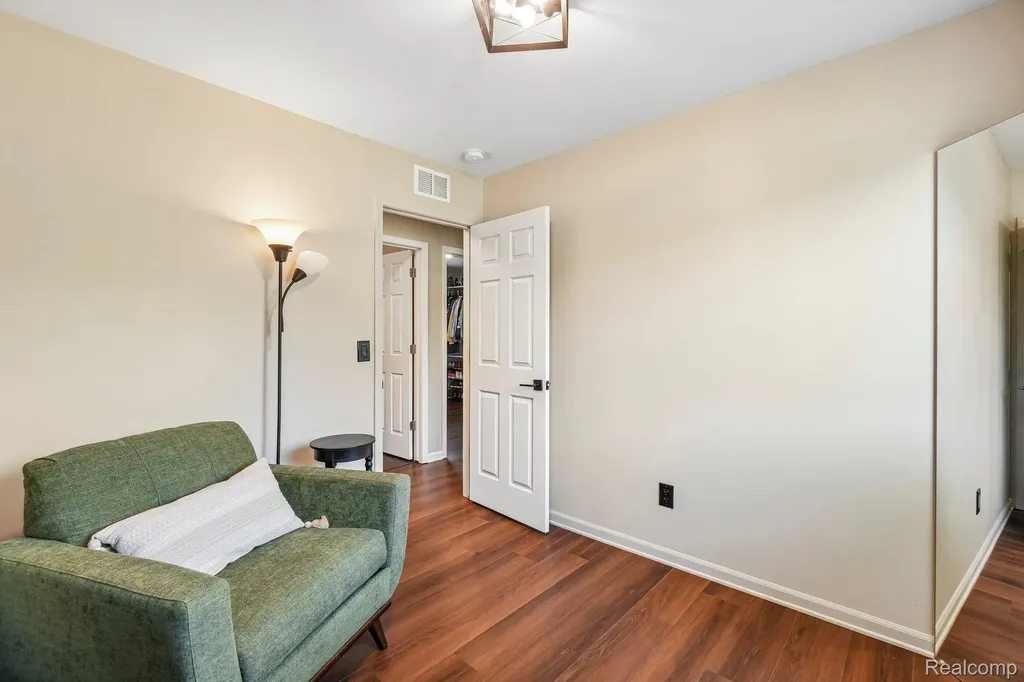 2602 Pontiac Lake Road Waterford Charter Township MI 48328