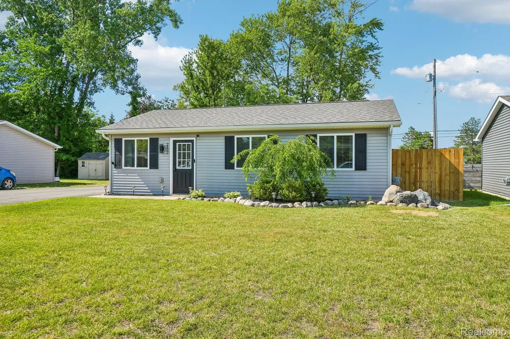 2602 Pontiac Lake Road Waterford Charter Township MI 48328