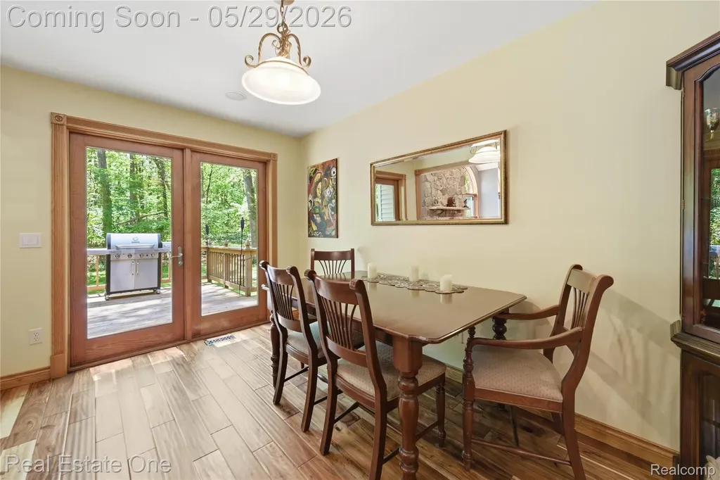 4640 Oak Lane Hamburg Township MI 48189