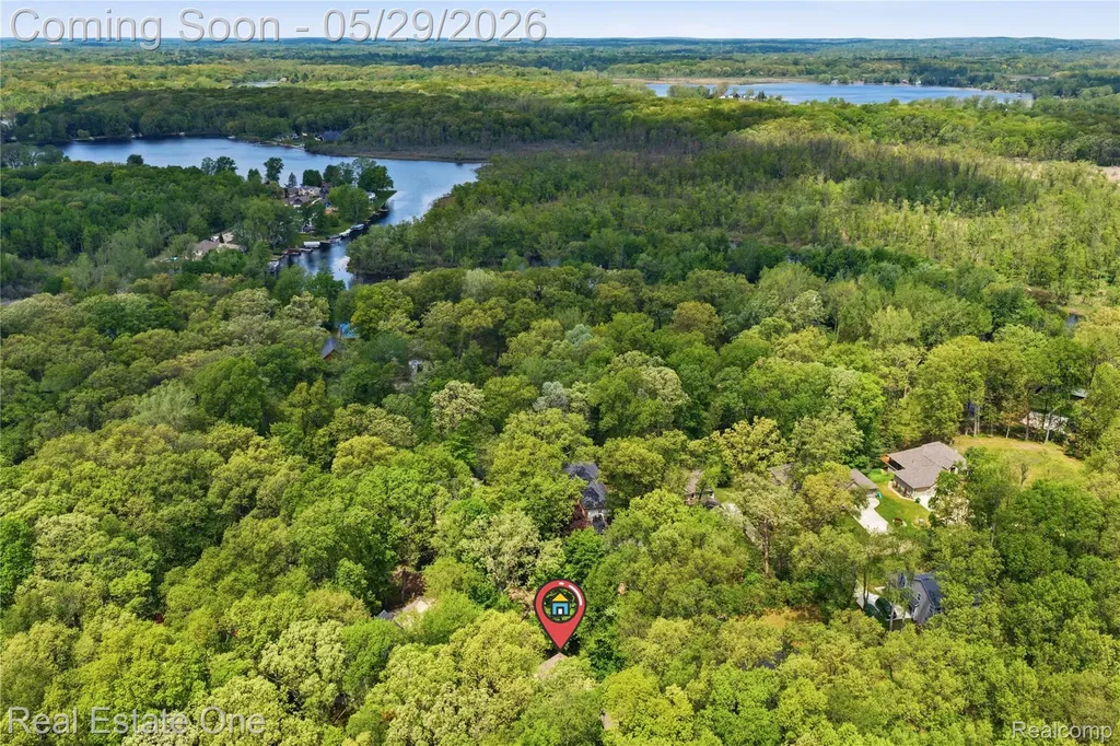 4640 Oak Lane Hamburg Township MI 48189