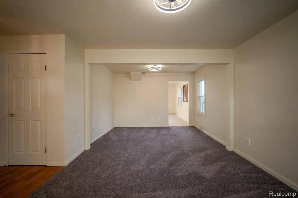 420 Wellsboro Street Walled Lake City MI 48390