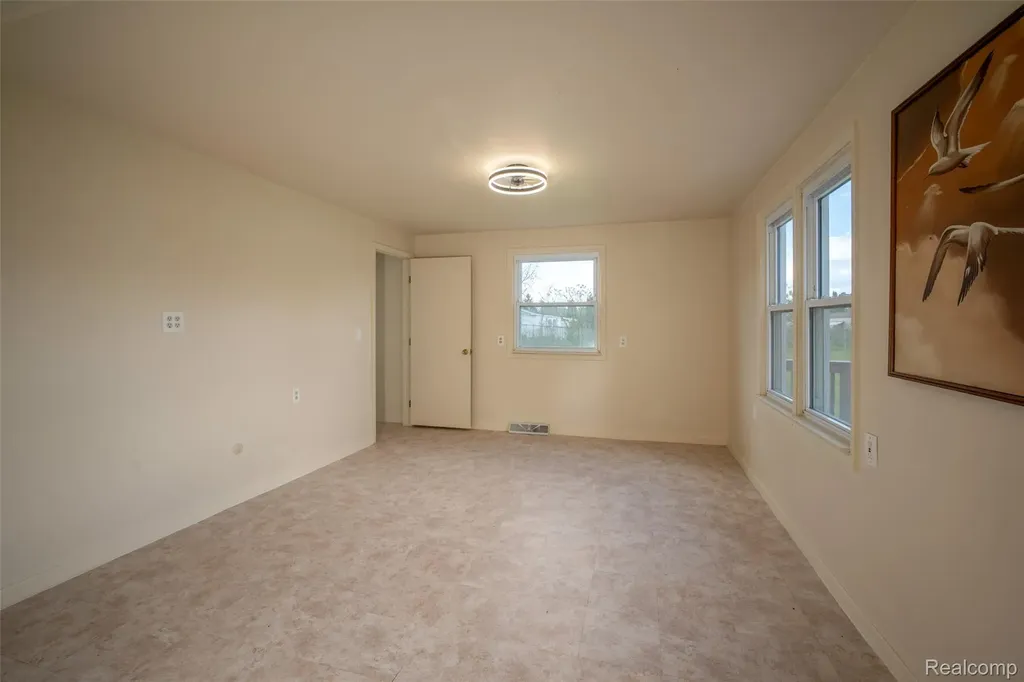420 Wellsboro Street Walled Lake City MI 48390