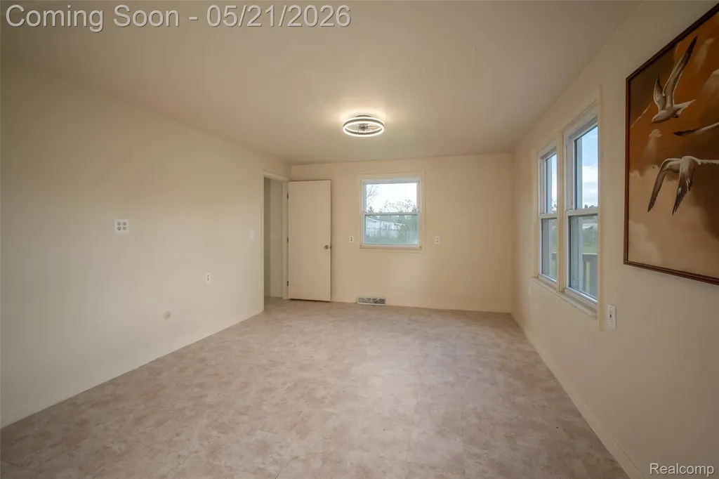420 Wellsboro Street Walled Lake City MI 48390