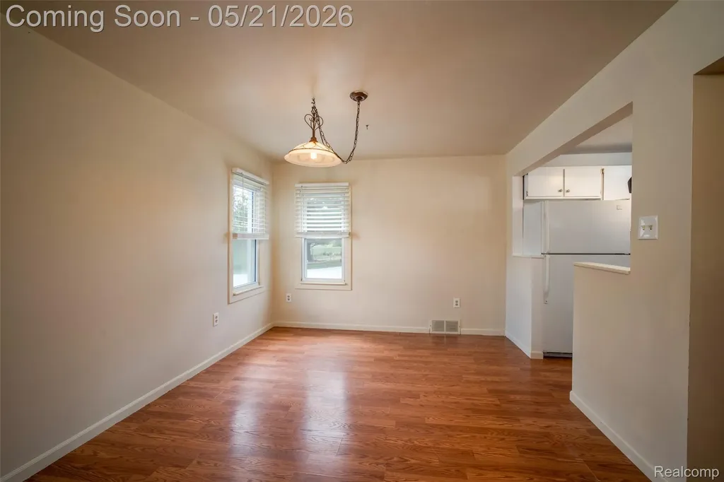 420 Wellsboro Street Walled Lake City MI 48390