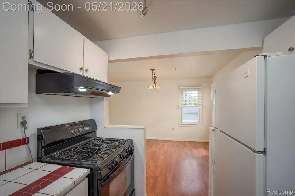 420 Wellsboro Street Walled Lake City MI 48390