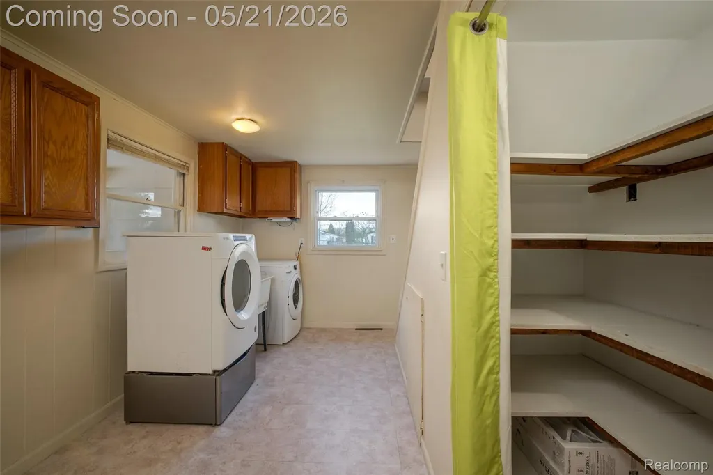 420 Wellsboro Street Walled Lake City MI 48390
