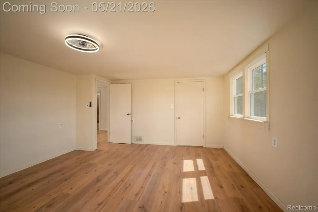 420 Wellsboro Street Walled Lake City MI 48390