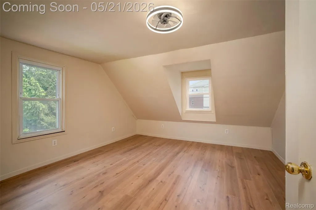 420 Wellsboro Street Walled Lake City MI 48390