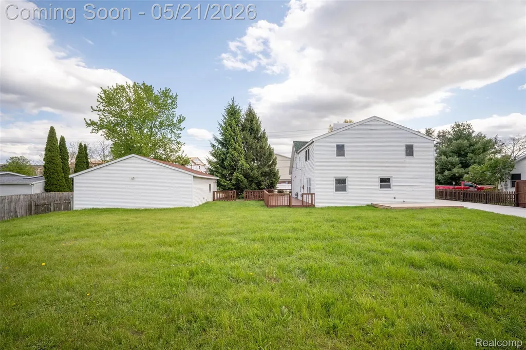 420 Wellsboro Street Walled Lake City MI 48390