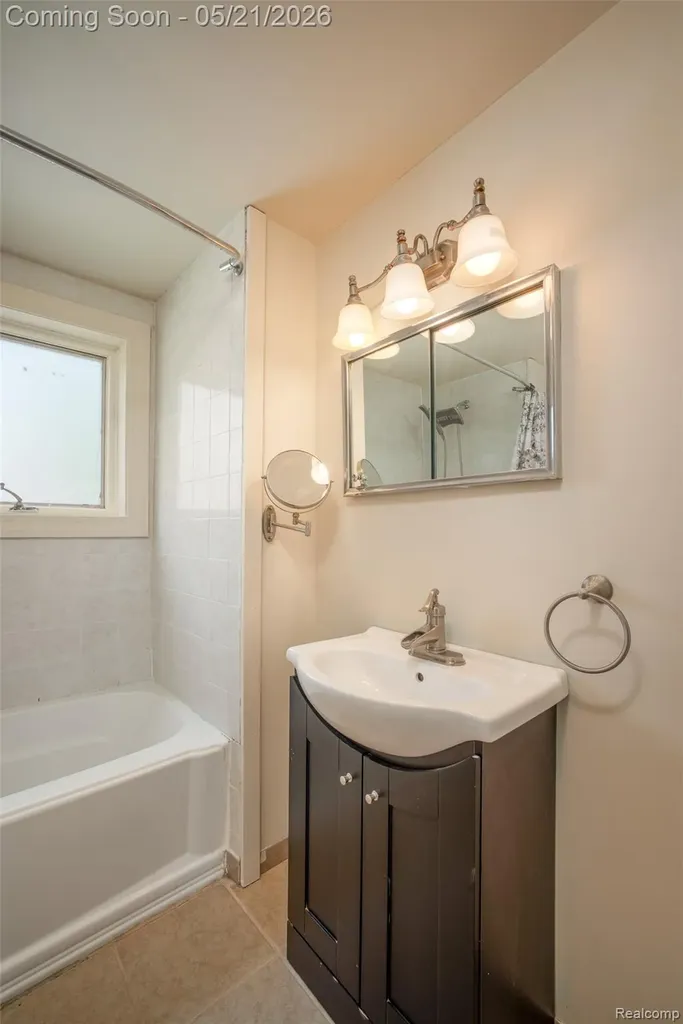 420 Wellsboro Street Walled Lake City MI 48390
