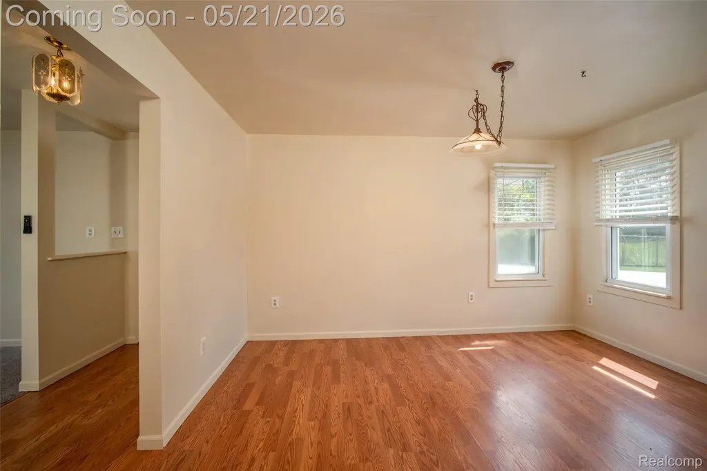 420 Wellsboro Street Walled Lake City MI 48390