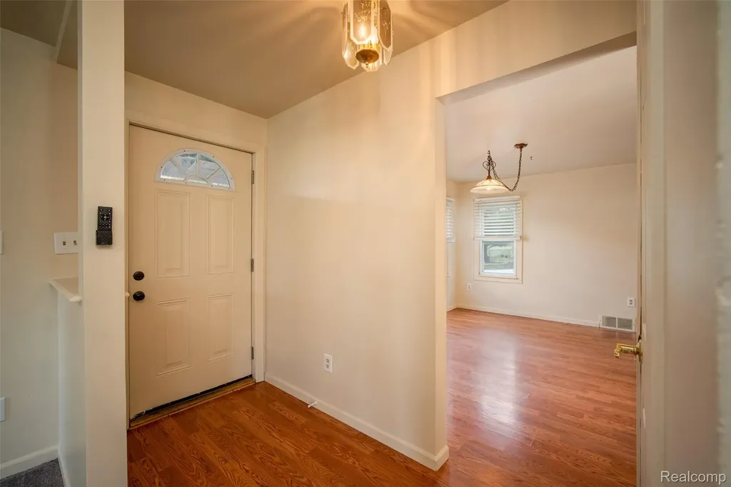 420 Wellsboro Street Walled Lake City MI 48390
