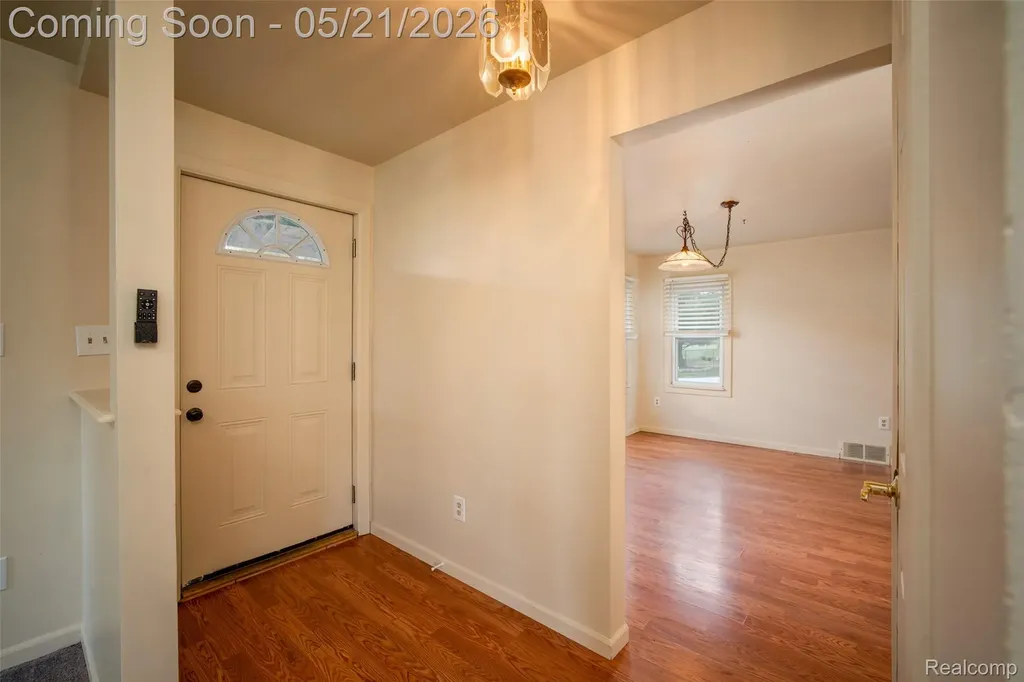 420 Wellsboro Street Walled Lake City MI 48390