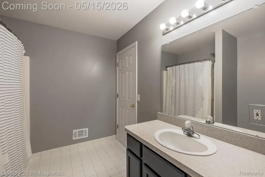 4509 Alexander Pines Drive Independence Charter Township MI 48346