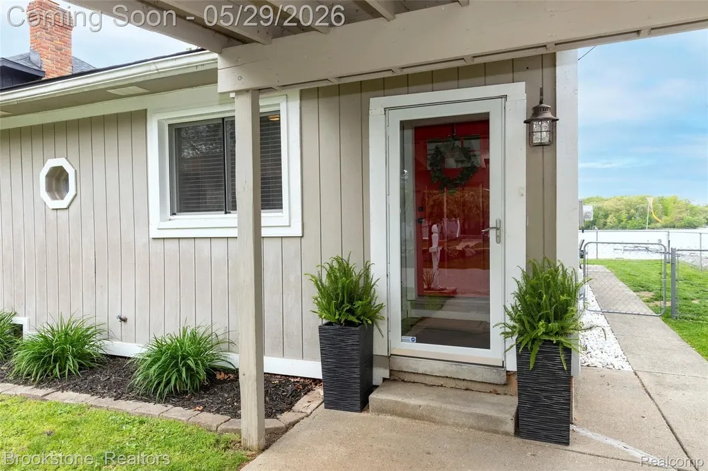 7900 Detroit Boulevard West Bloomfield Charter Township MI 48323