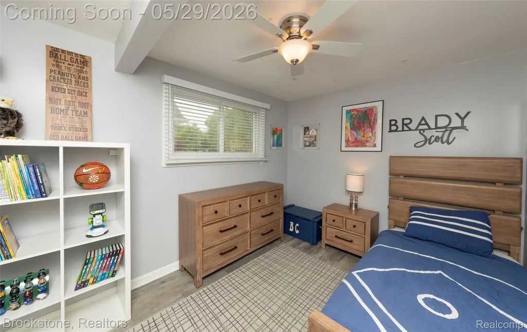 7900 Detroit Boulevard West Bloomfield Charter Township MI 48323