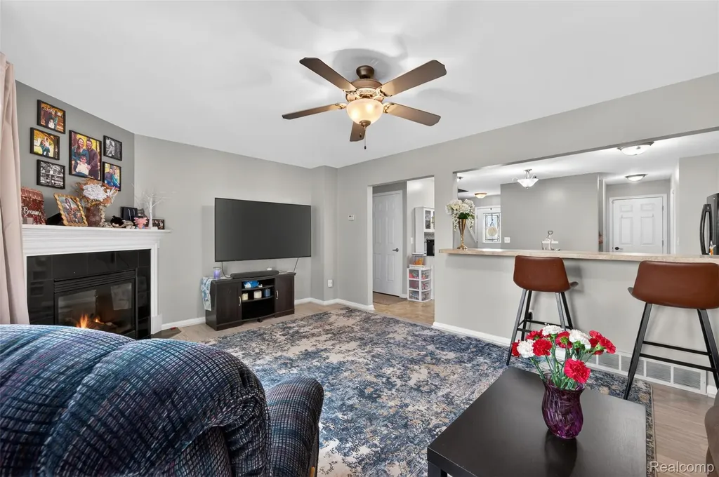 24 Millstone Drive Waterford Charter Township MI 48328