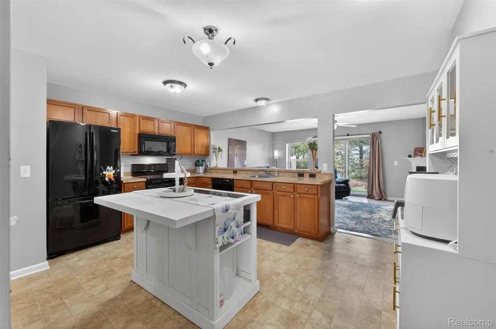 24 Millstone Drive Waterford Charter Township MI 48328