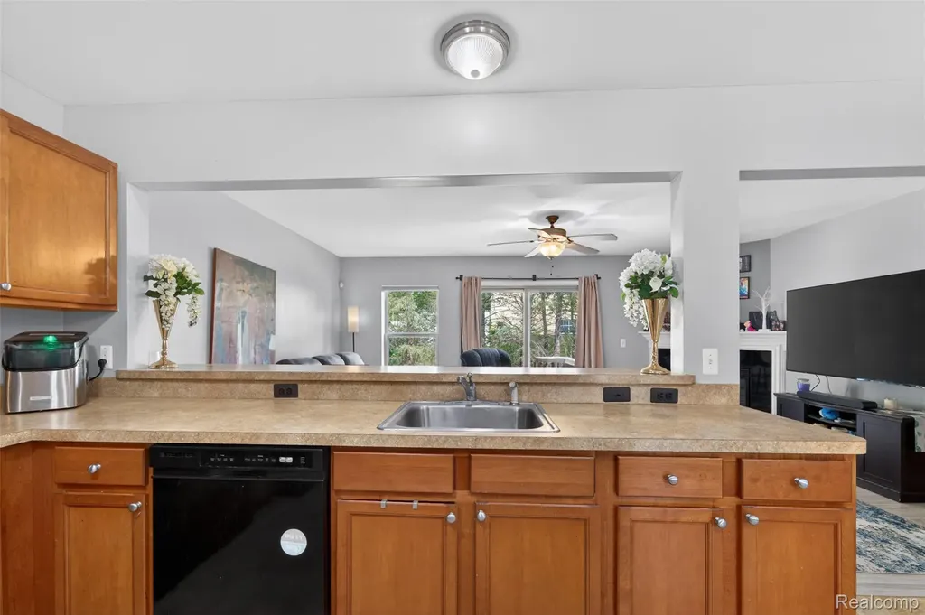 24 Millstone Drive Waterford Charter Township MI 48328