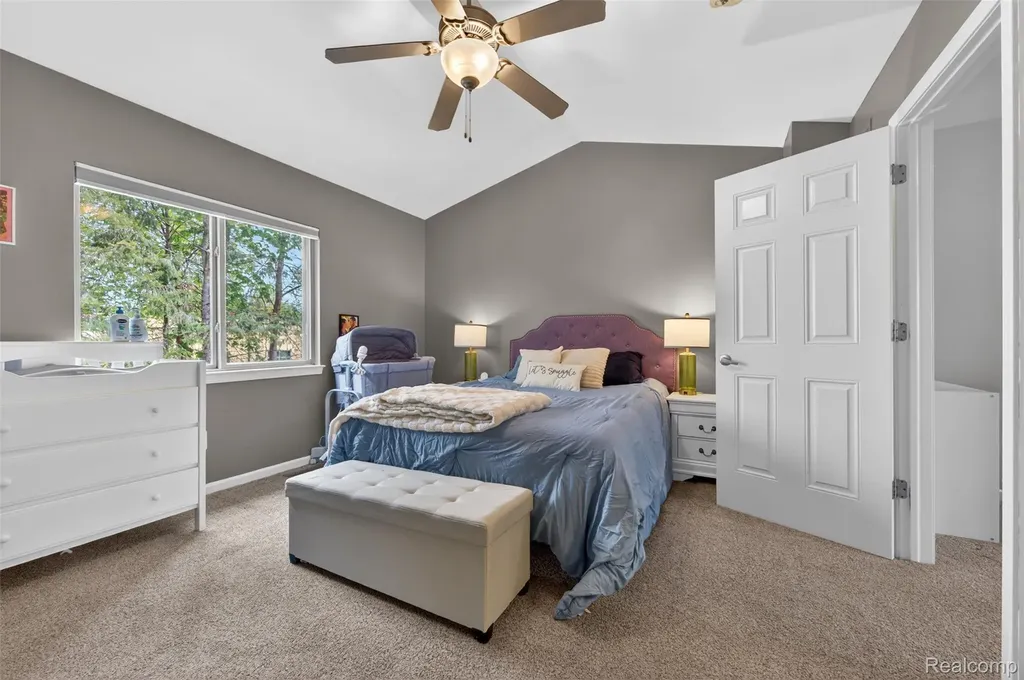 24 Millstone Drive Waterford Charter Township MI 48328