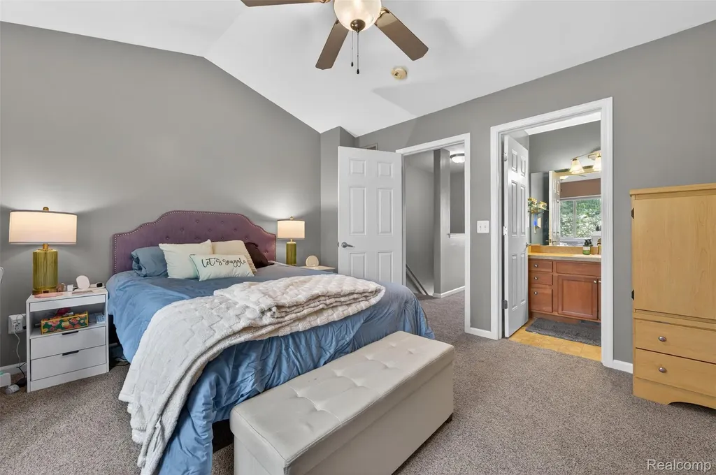 24 Millstone Drive Waterford Charter Township MI 48328