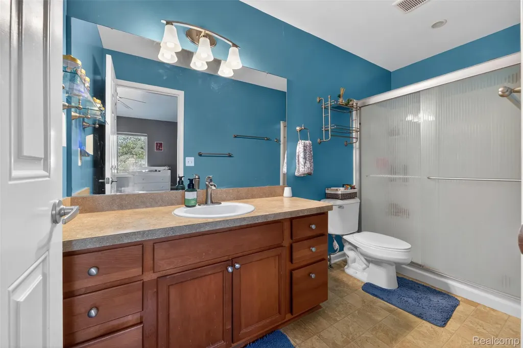 24 Millstone Drive Waterford Charter Township MI 48328