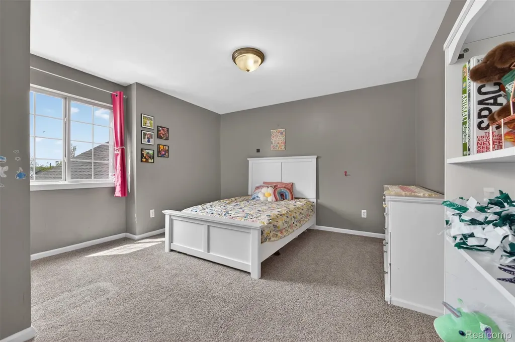 24 Millstone Drive Waterford Charter Township MI 48328