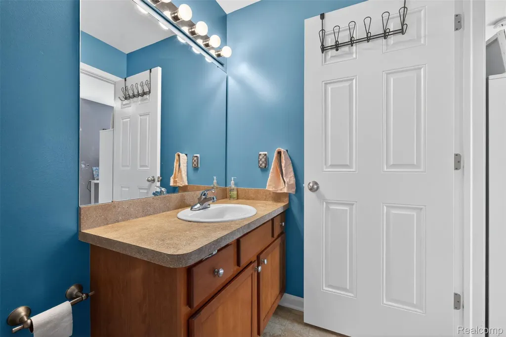 24 Millstone Drive Waterford Charter Township MI 48328