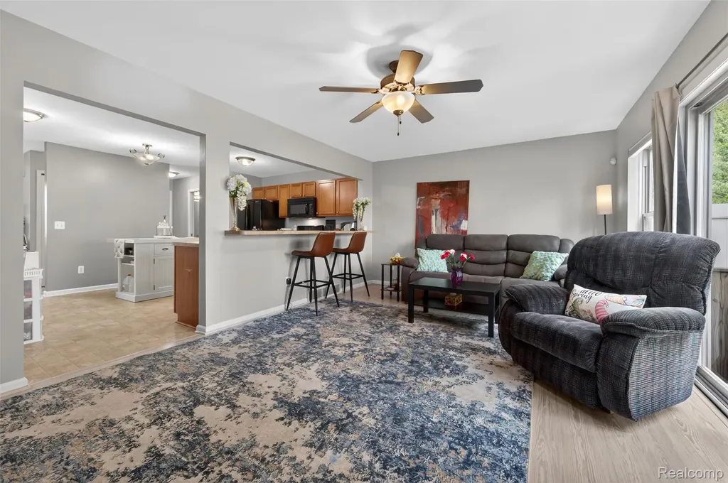 24 Millstone Drive Waterford Charter Township MI 48328