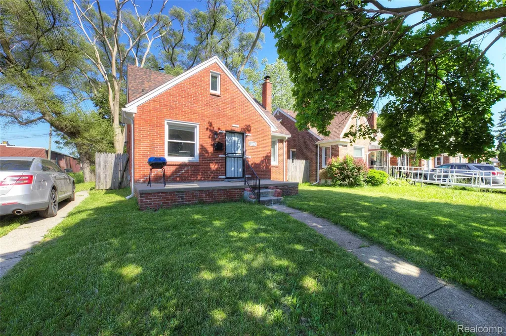16890 Saint Marys Street Detroit City MI 48235