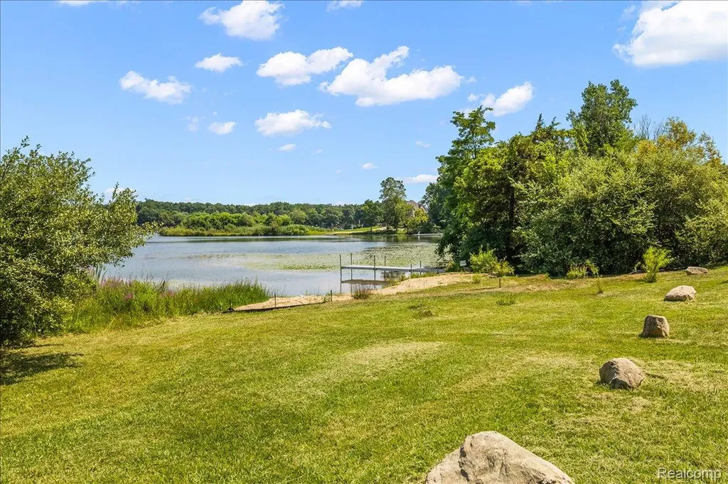2770 Bogie Lake Road White Lake Charter Township MI 48386
