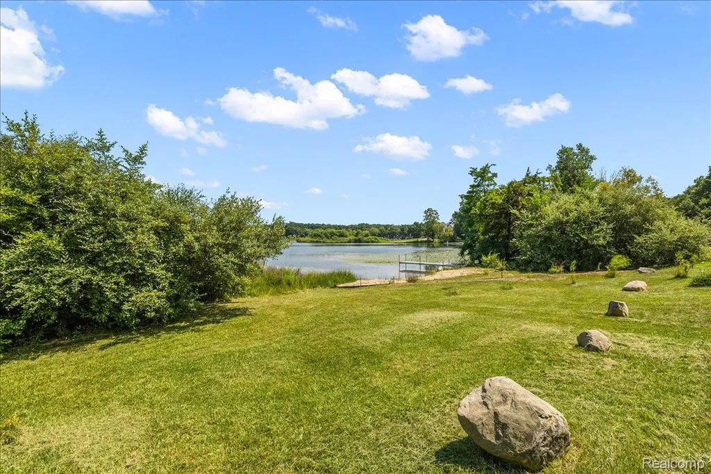 2770 Bogie Lake Road White Lake Charter Township MI 48386