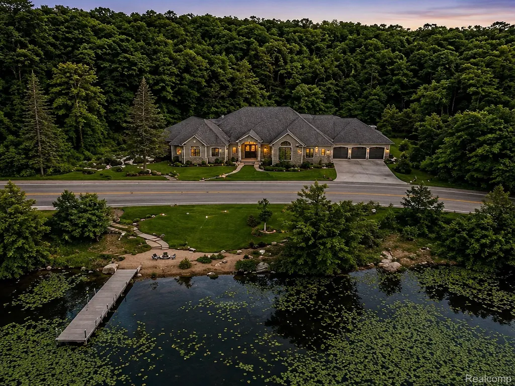 2770 Bogie Lake Road White Lake Charter Township MI 48386