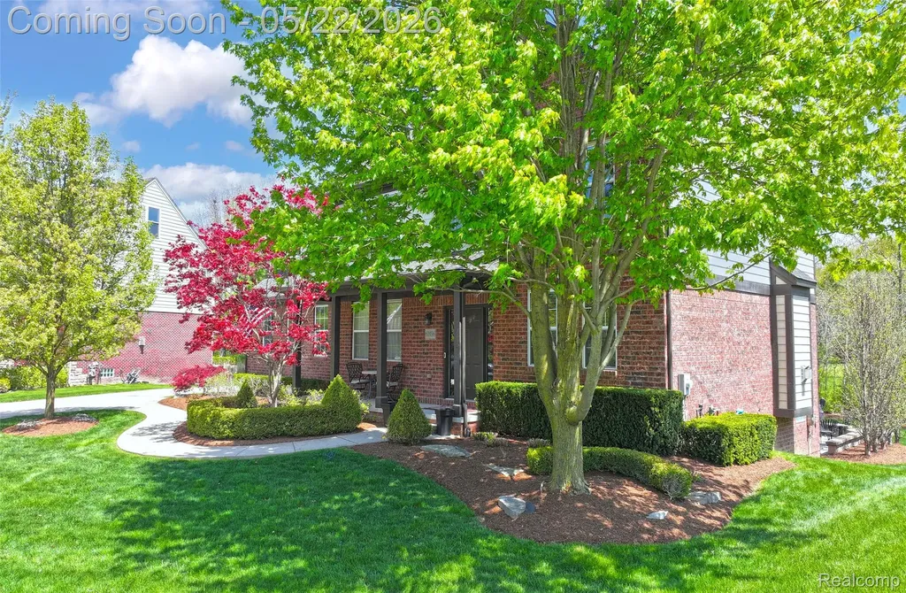 61036 Winterberry Drive Washington Township MI 48094