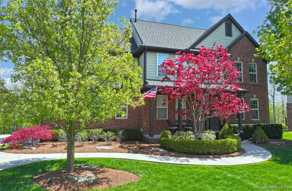 61036 Winterberry Drive Washington Township MI 48094