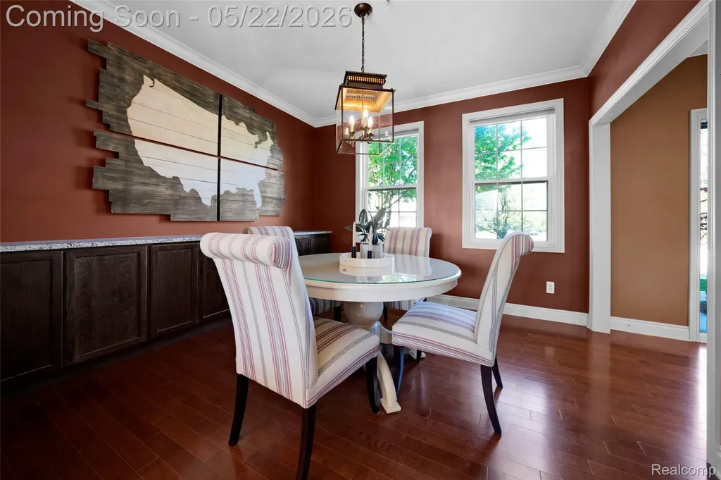 61036 Winterberry Drive Washington Township MI 48094