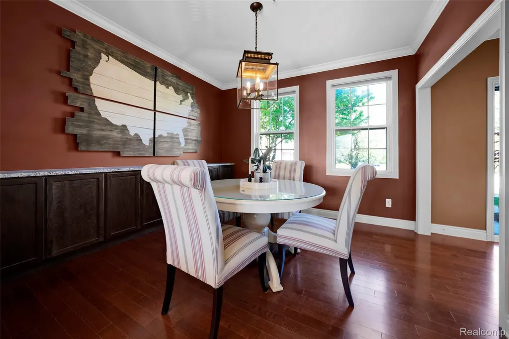 61036 Winterberry Drive Washington Township MI 48094