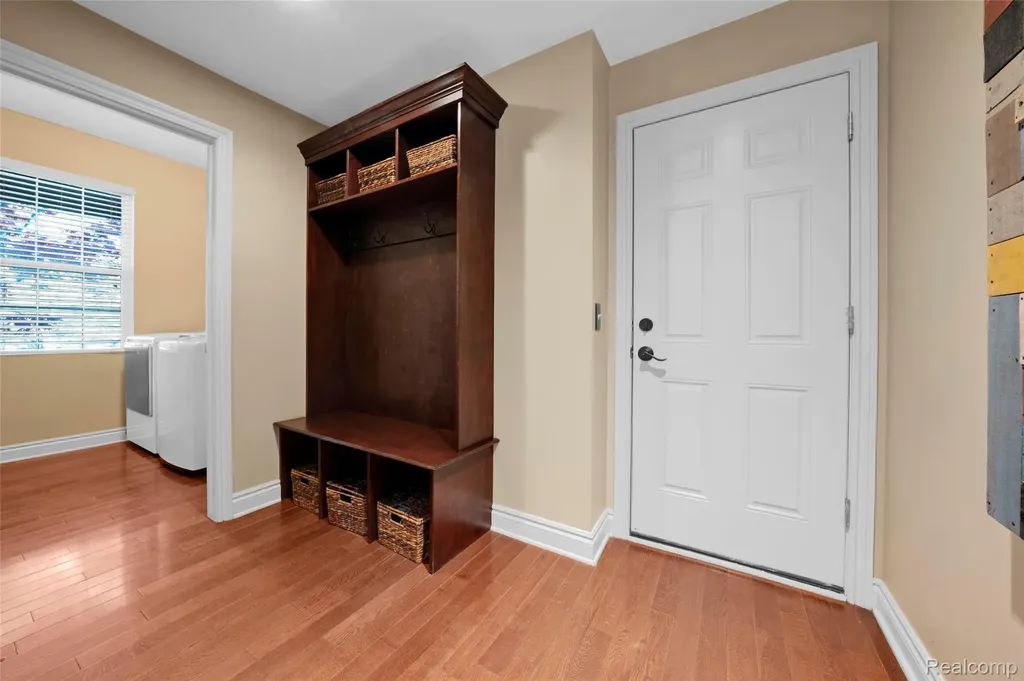 61036 Winterberry Drive Washington Township MI 48094