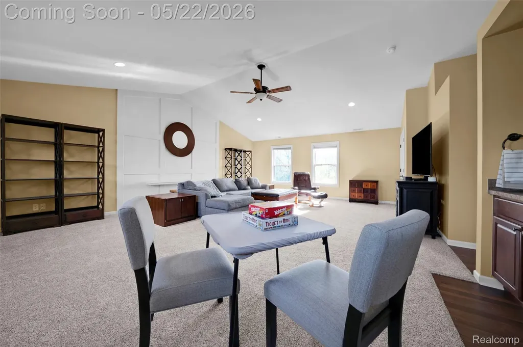 61036 Winterberry Drive Washington Township MI 48094